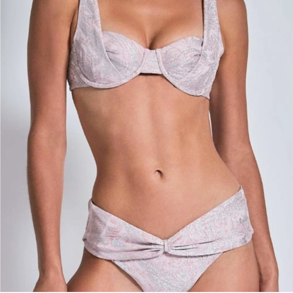 Devon Windsor - Silver Alaia Bikini